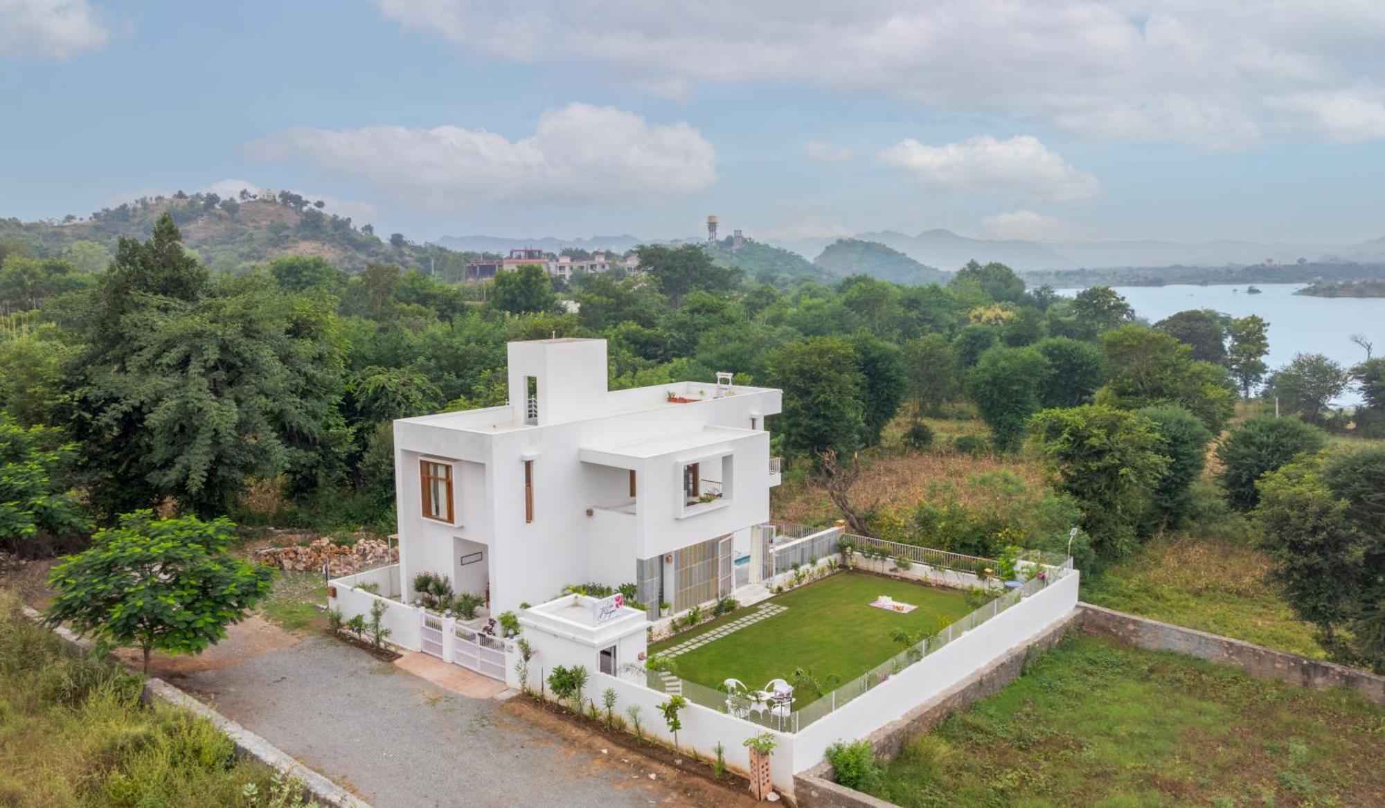Villa Saffronstays Bougain - 2 Bedroom Pool With View Udaipur