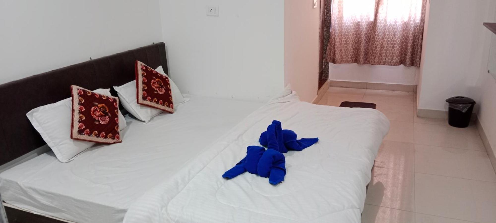 Hotel Aaradhya 4*