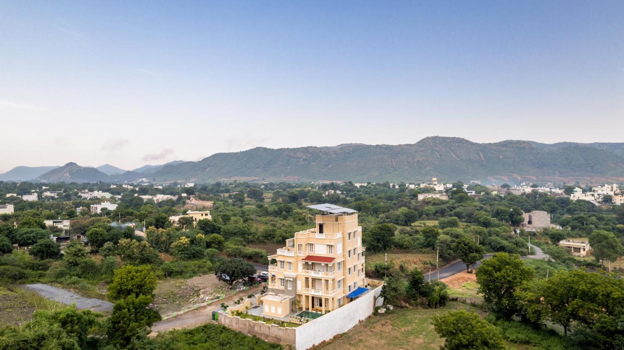The Hills Collective By Downtown- A Luxury Private Pool Udaipur