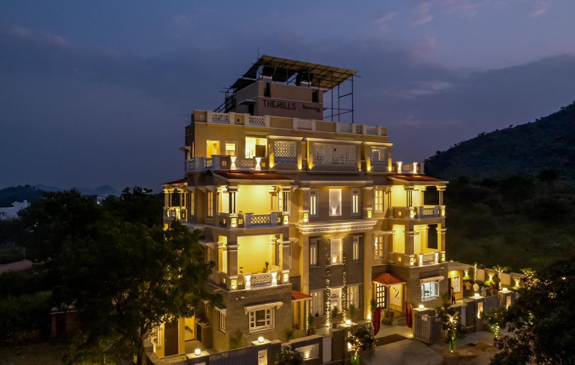 The Hills Collective By Downtown- A Luxury Private Pool Udaipur