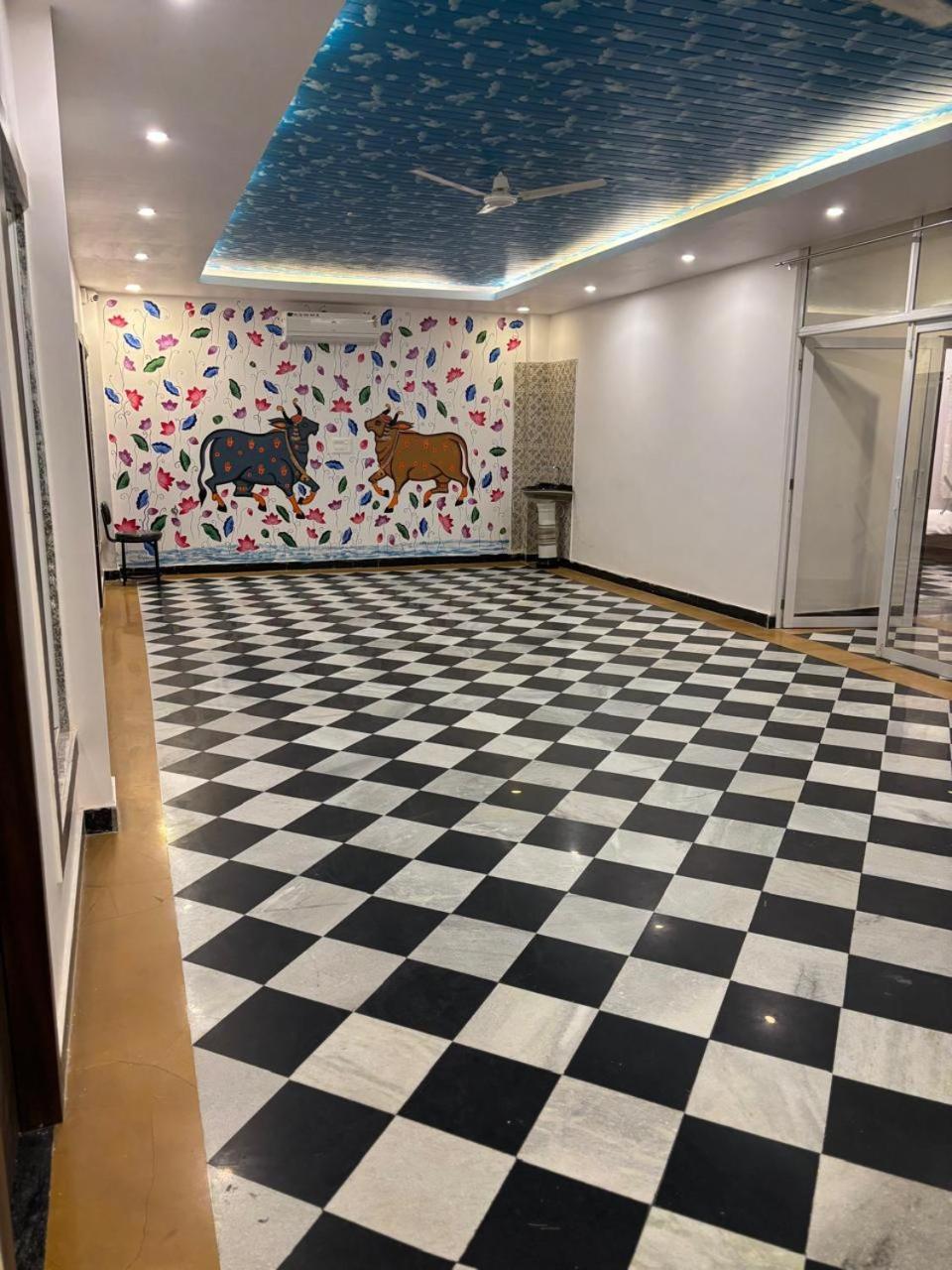 Anantam 3*