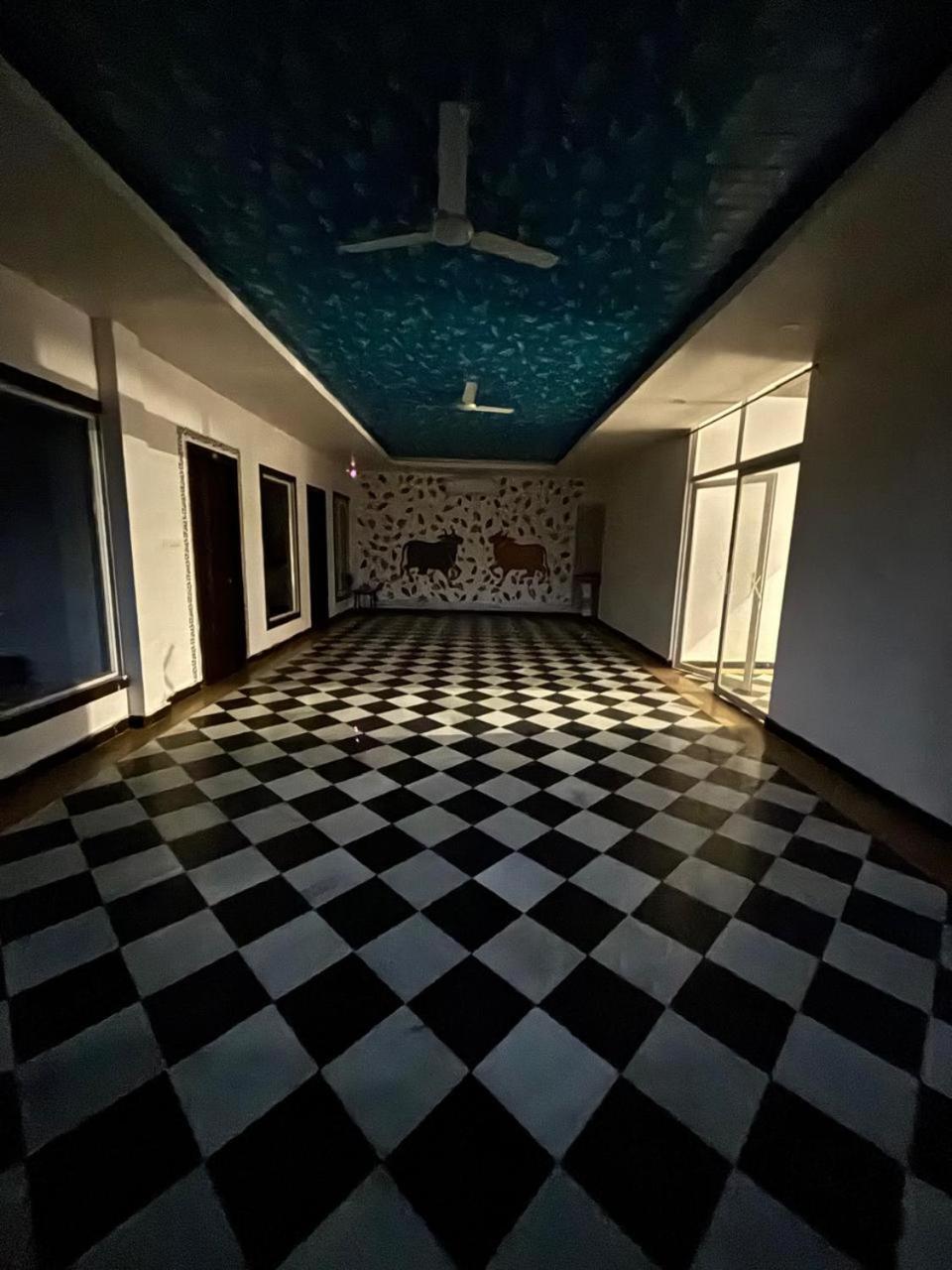 Anantam Hotel 3*
