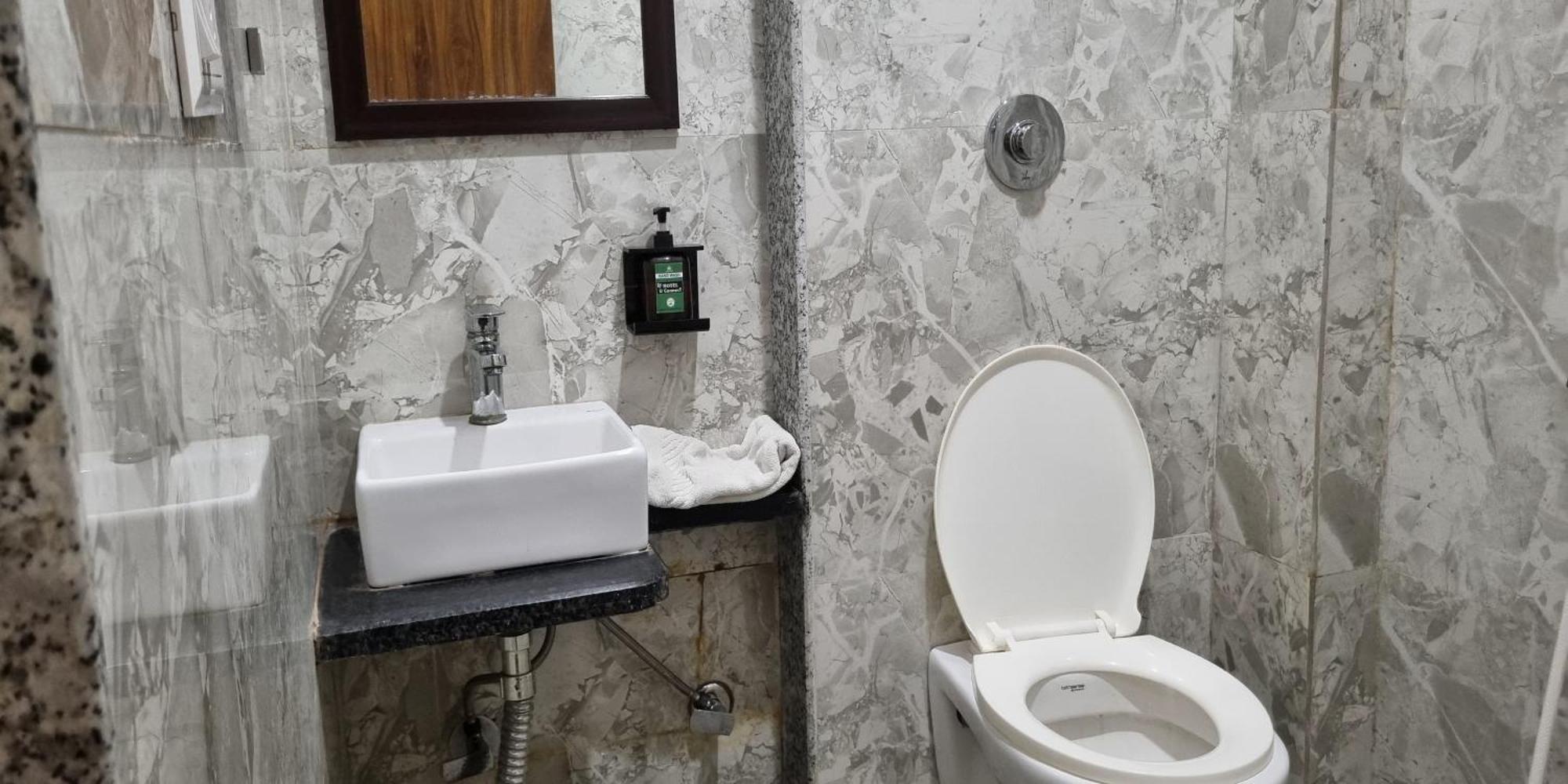 U Connect Near Rto Office, 3* Udaipur