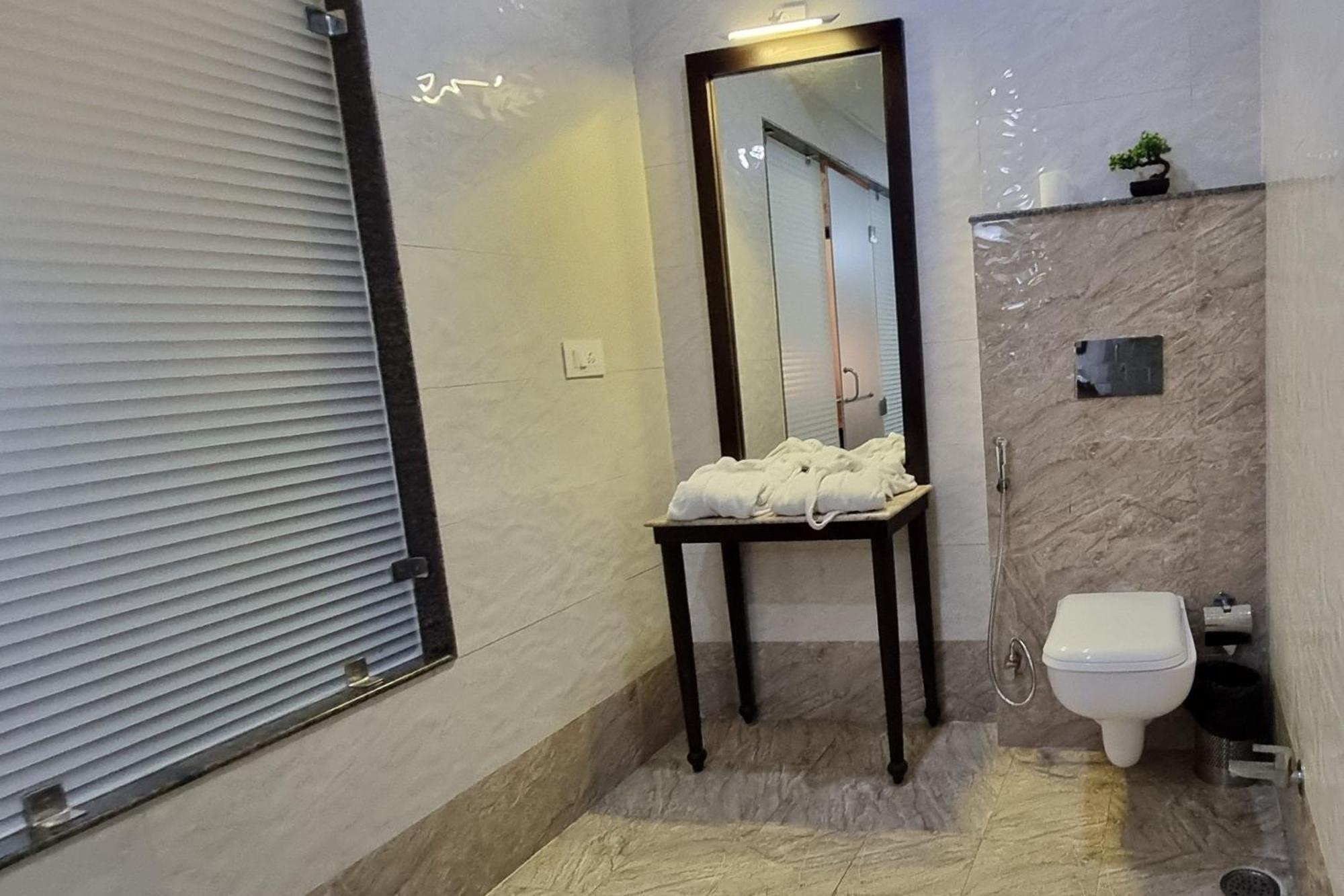 Labh Garh Palace & Hotel
