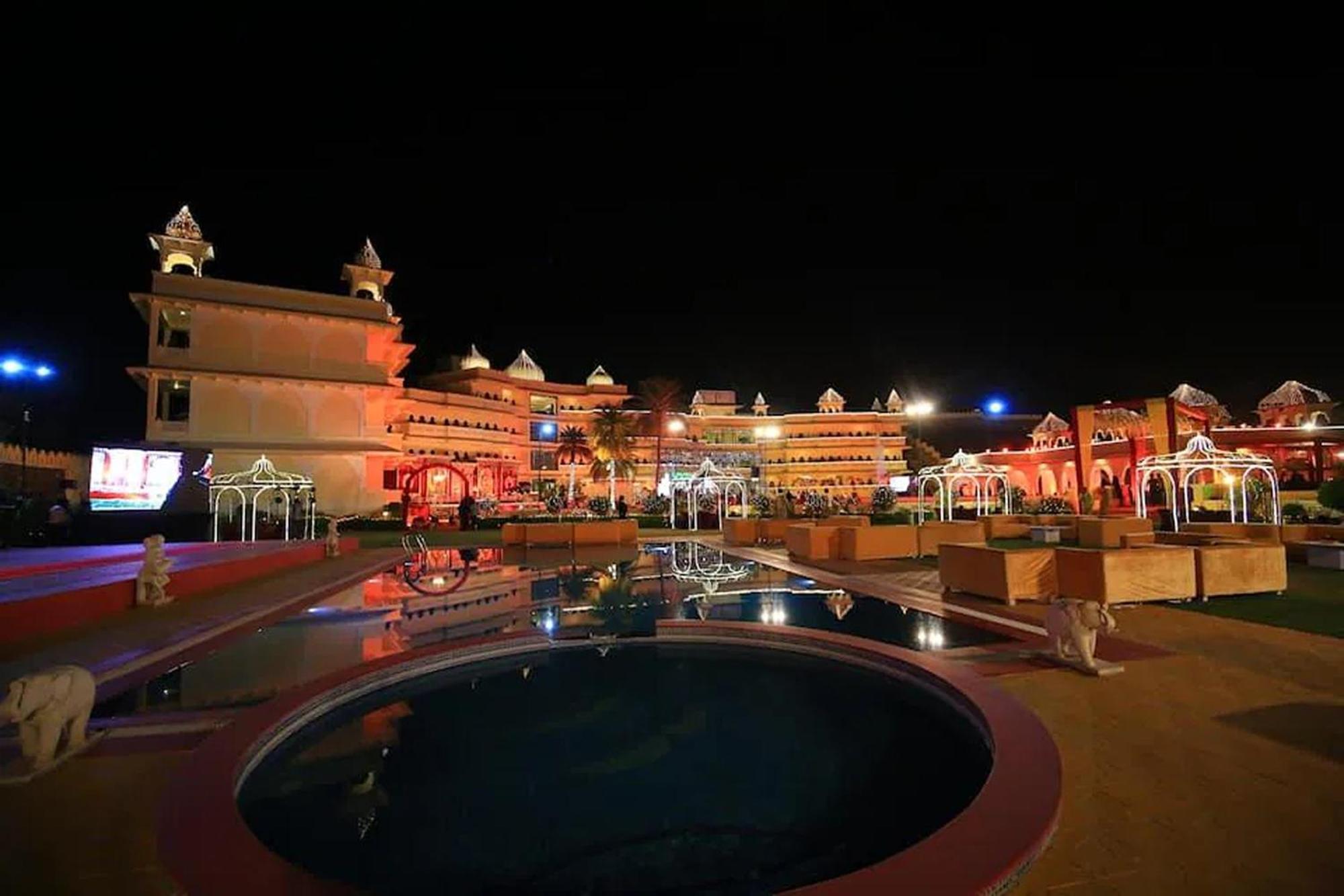 Hotel Labh Garh Palace & 5*
