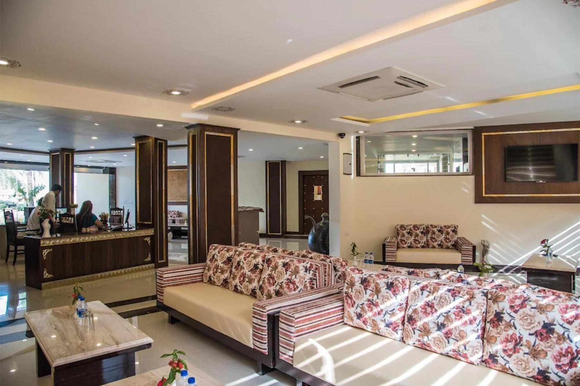 Labh Garh Palace &