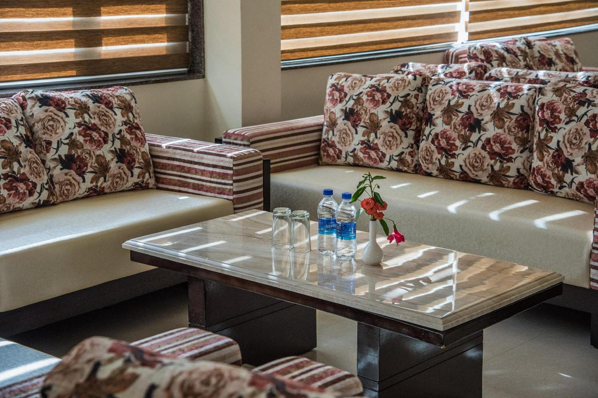 Labh Garh Palace & Hotel