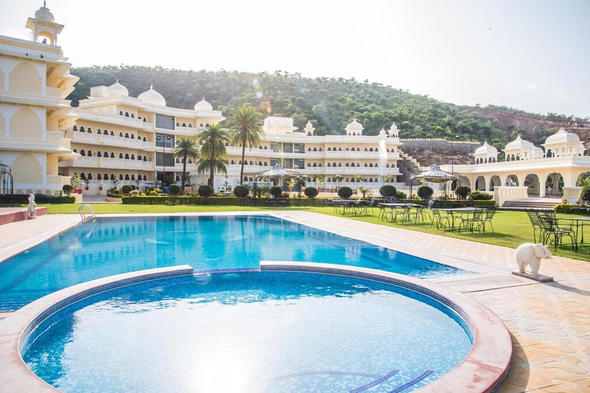 Labh Garh Palace & 5*