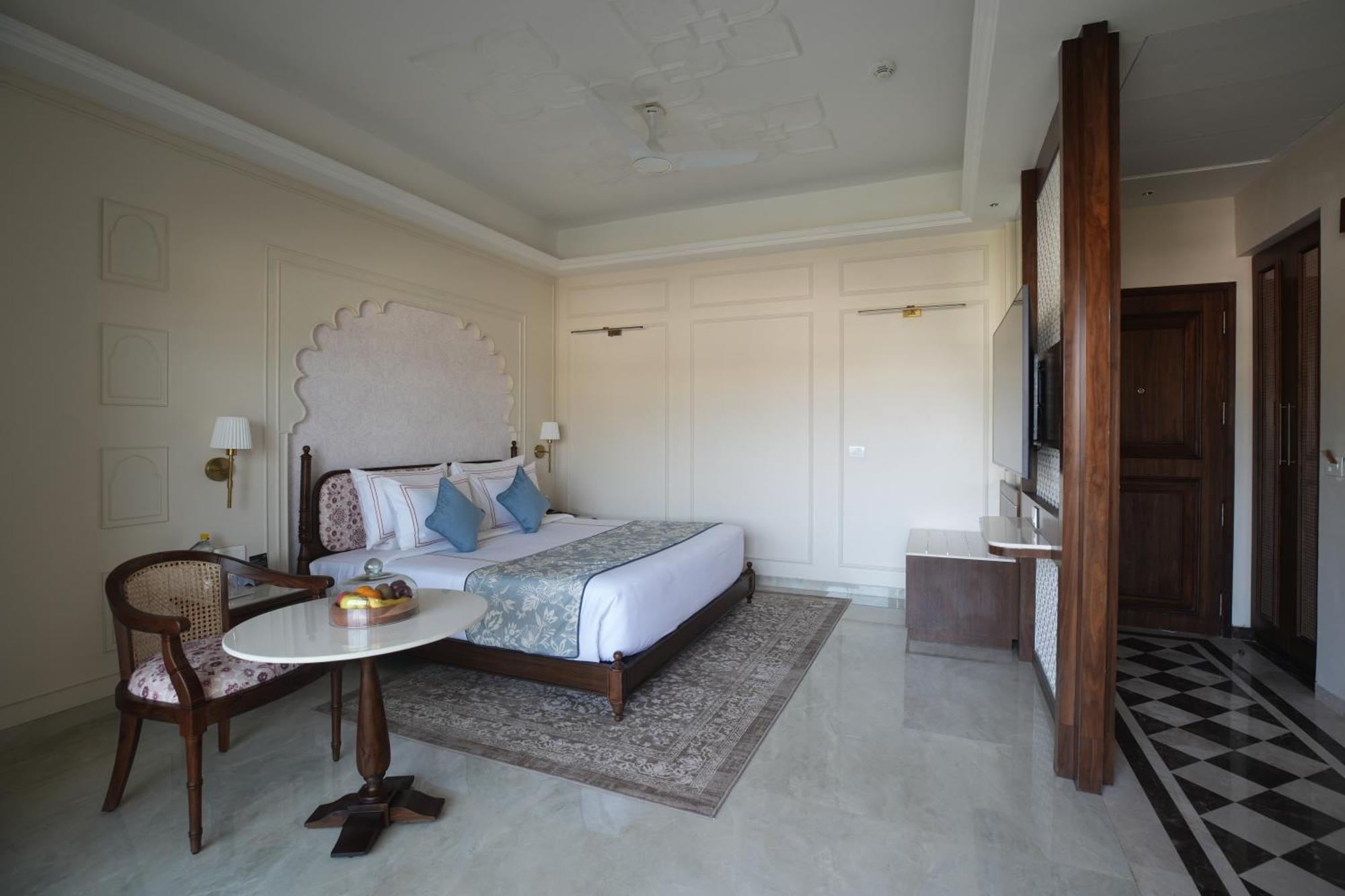 Hotel Sayaji & Udaipur