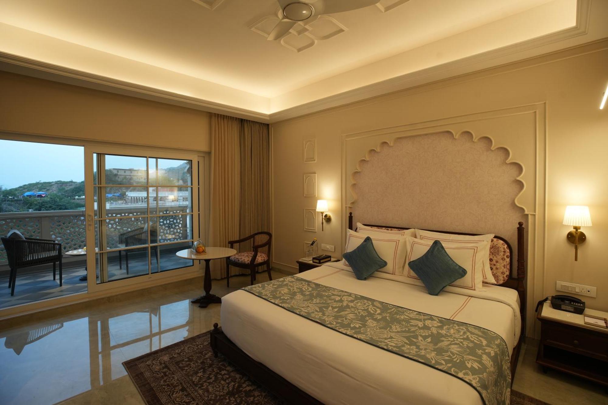 Sayaji & Hotel 5*
