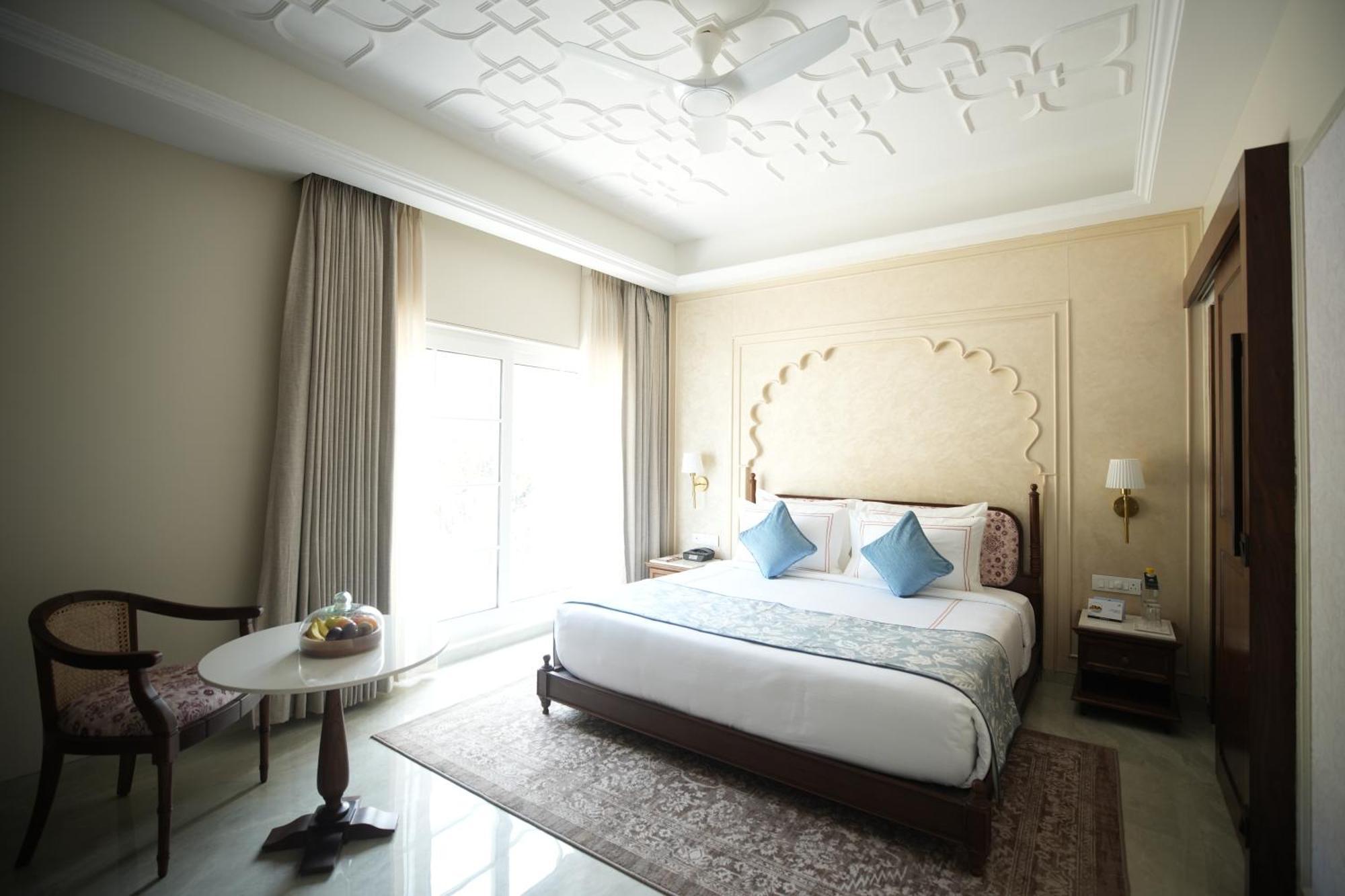 Hotel Sayaji & 5*