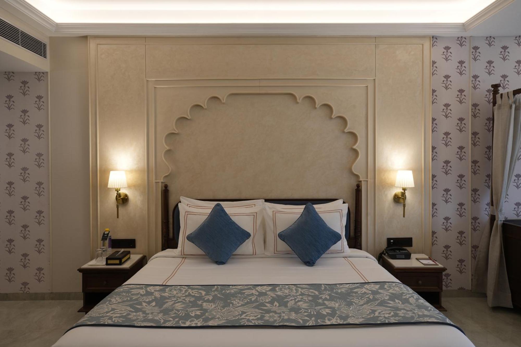 Sayaji & Hotel 5*