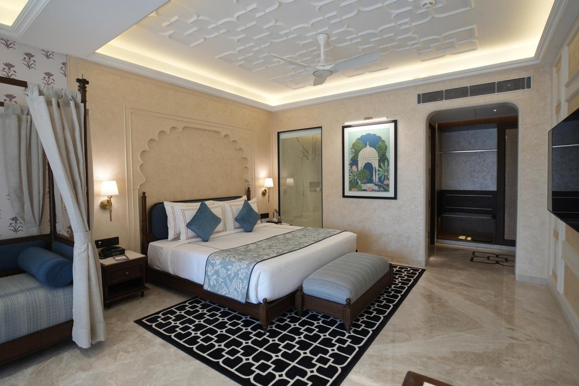 Hotel Sayaji & 5*