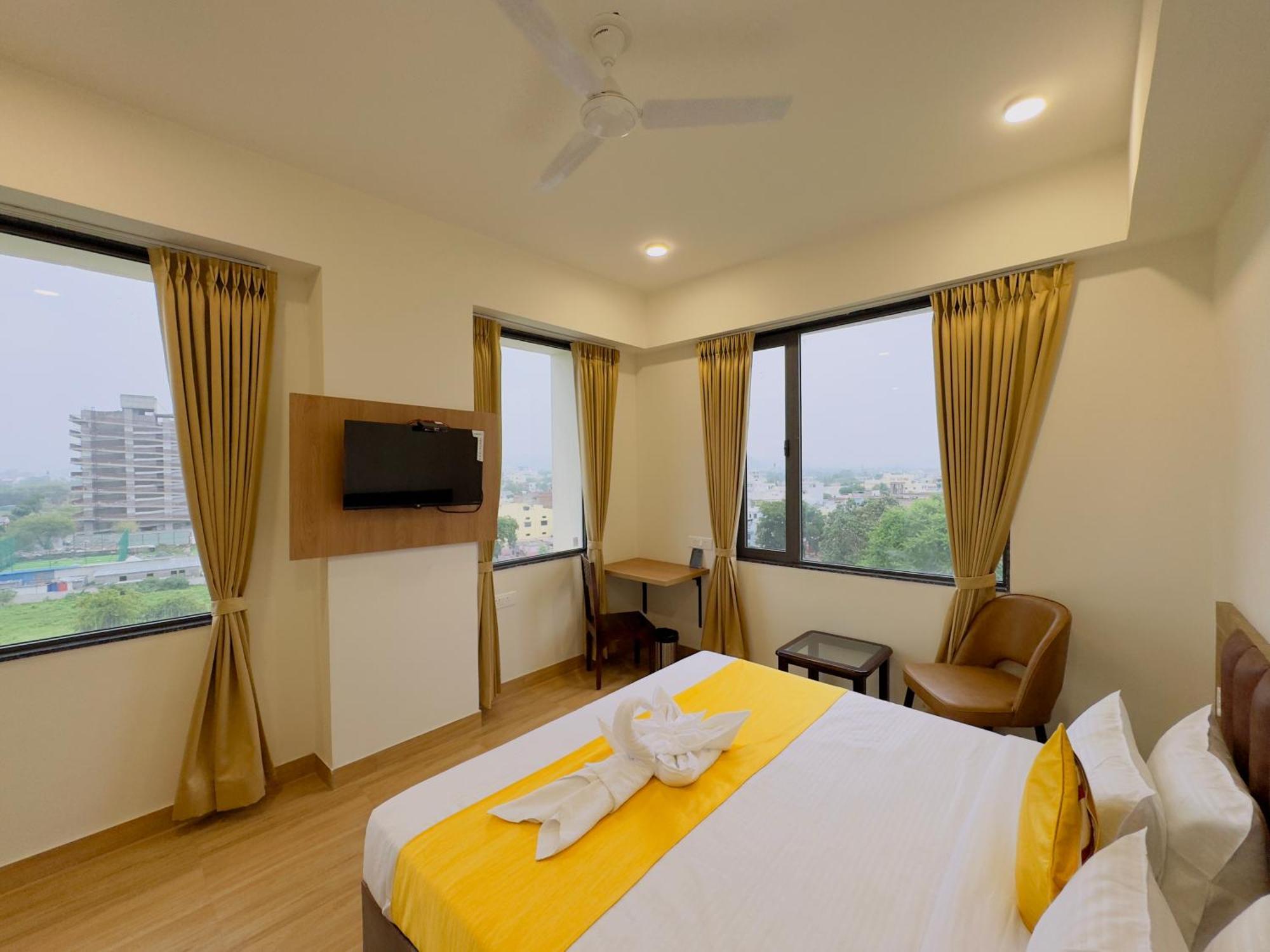 Staycation Premium De Glance Near Railway Station * Udaipur
