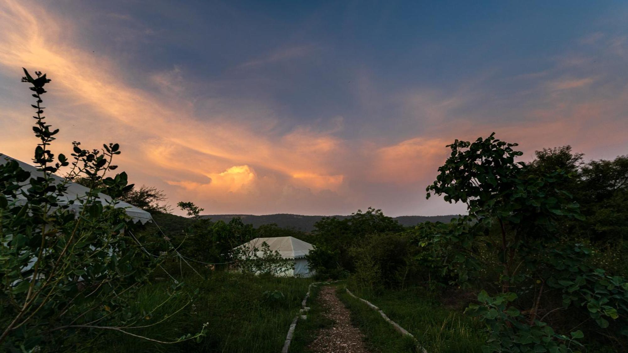 Dera Baghdarrah Nature Retreat