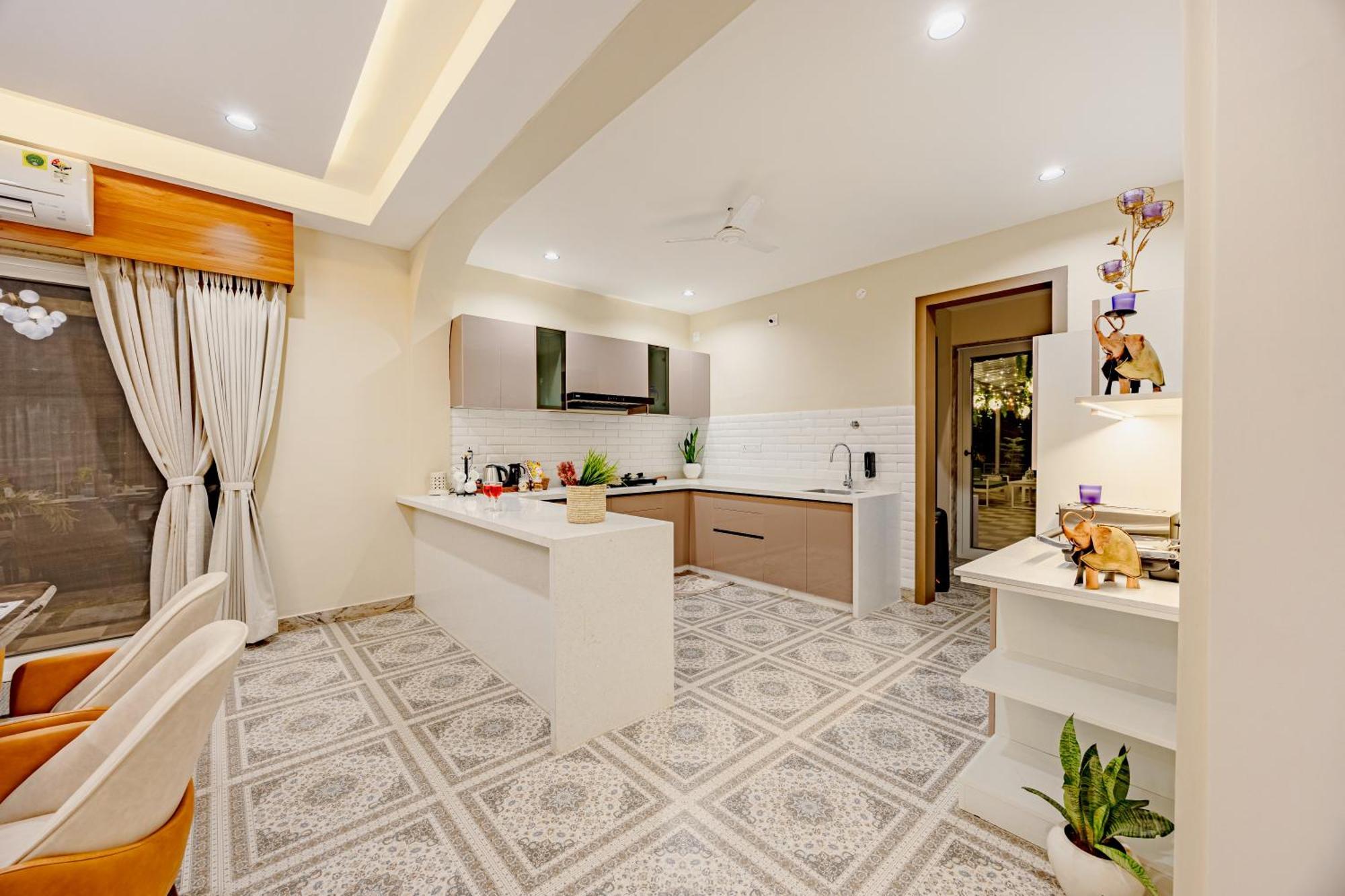 Villa Elivaas Heaven In Hills Mountara 3 Bhk With Lounge & Pvt Pool *