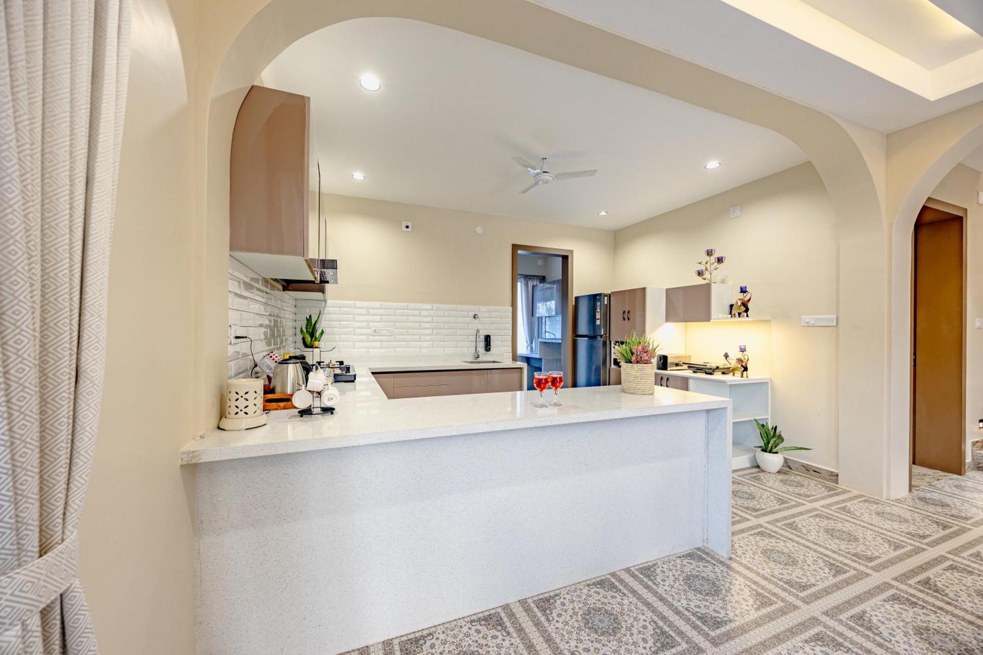 Villa Elivaas Heaven In Hills Mountara 3 Bhk With Lounge & Pvt Pool *