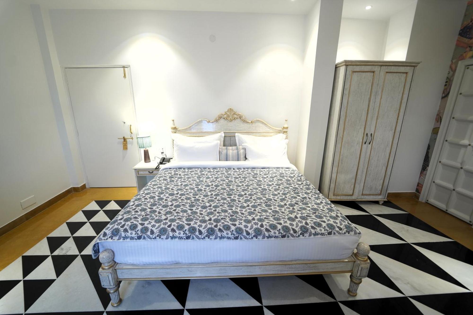 Hotel Grandrosse Boutique - Pichola Facing Udaipur