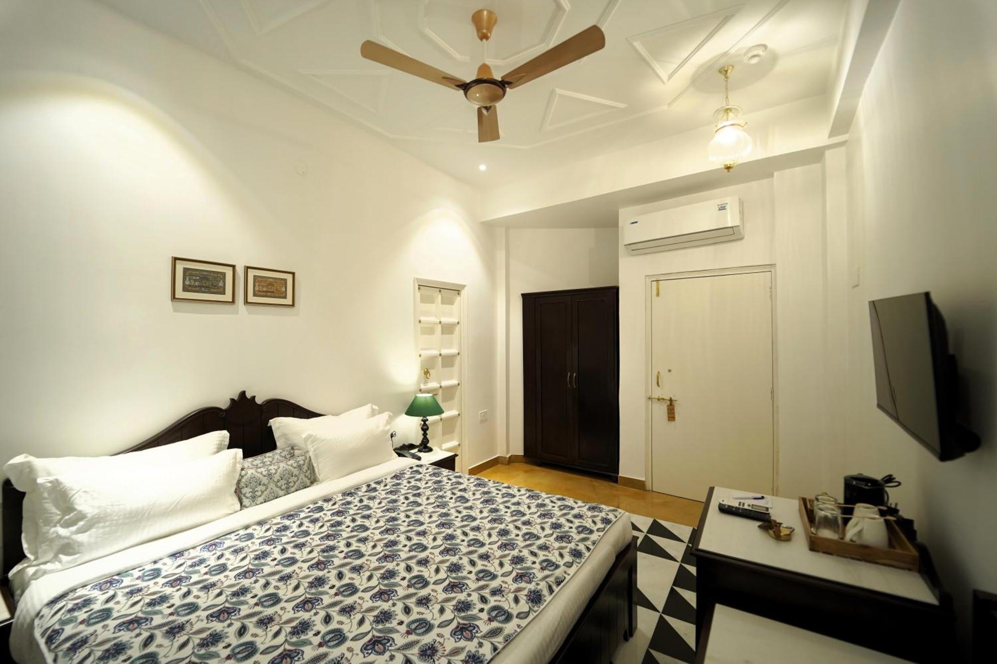 Grandrosse Boutique - Pichola Facing Hotel Udaipur