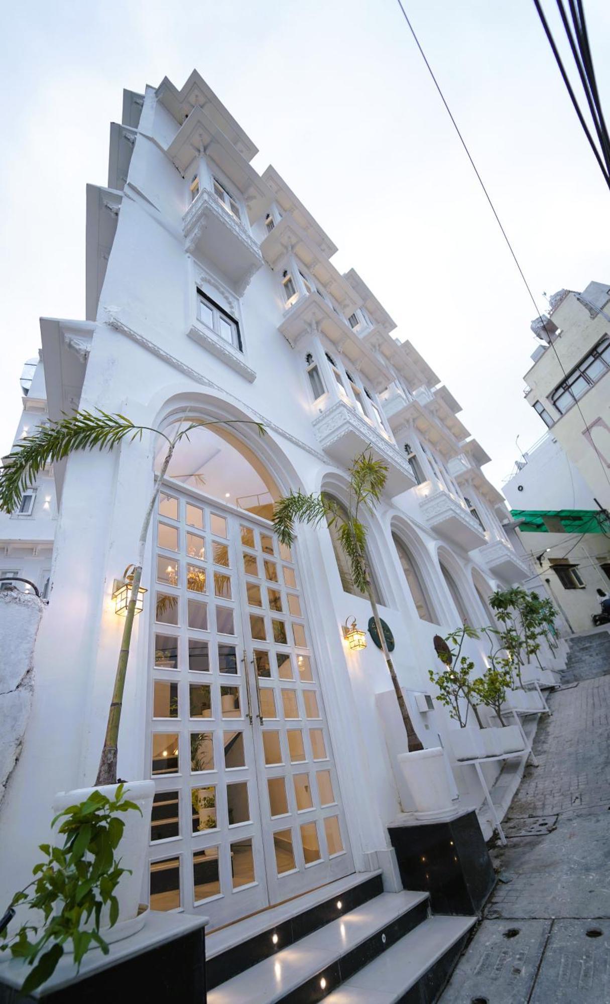 Hotel Grandrosse Boutique - Pichola Facing Udaipur