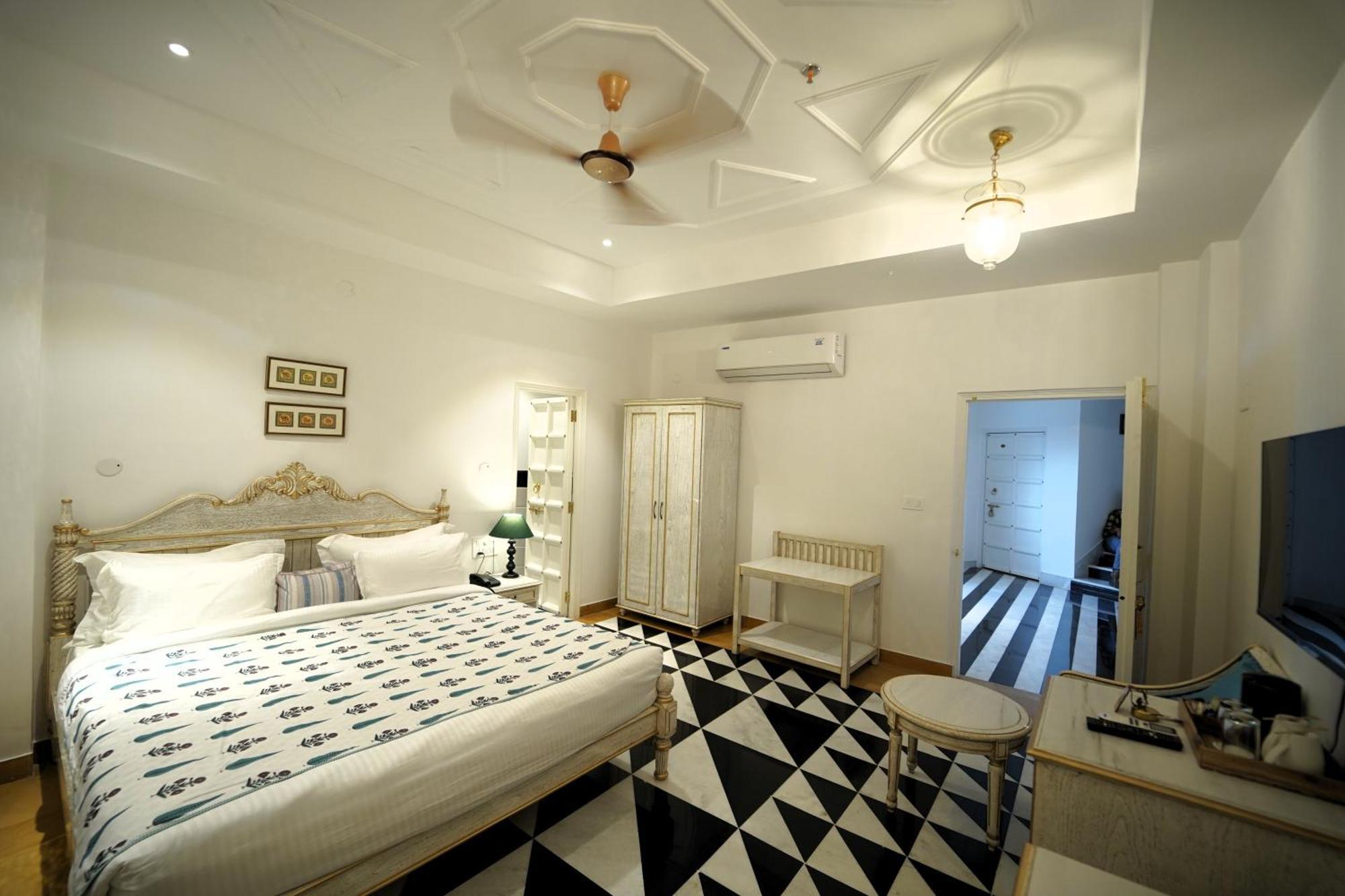 Grandrosse Boutique - Pichola Facing Hotel 3*