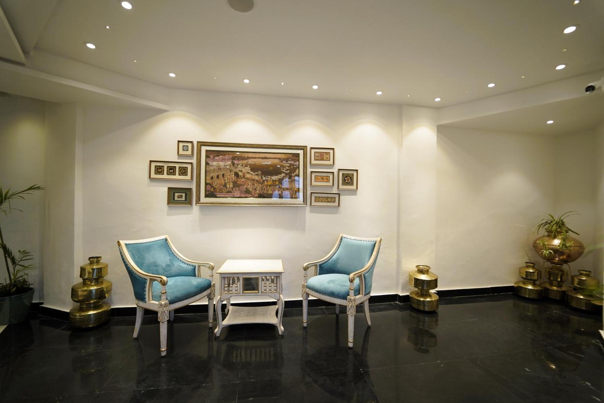 Grandrosse Boutique - Pichola Facing Udaipur
