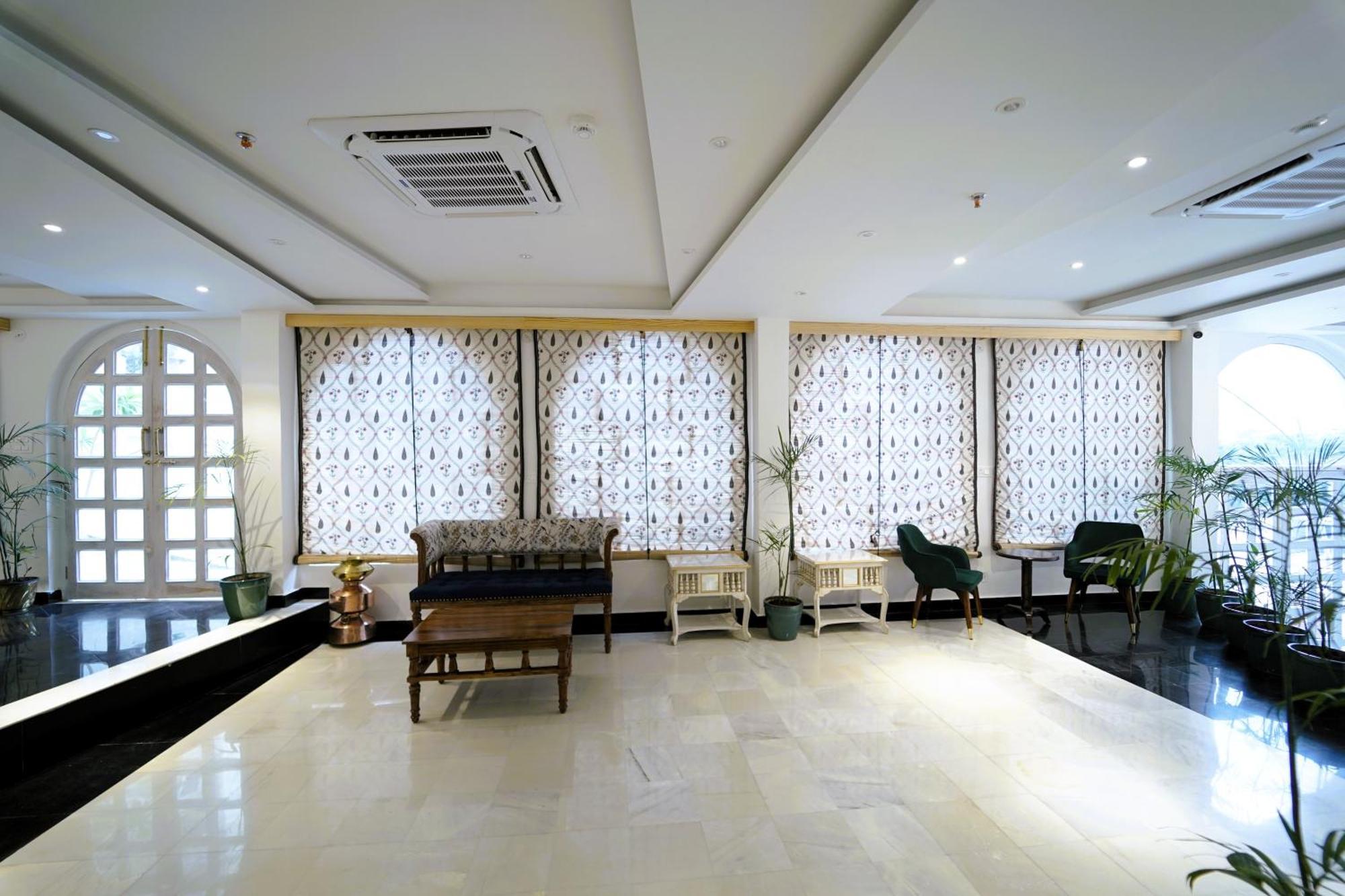 Grandrosse Boutique - Pichola Facing Hotel