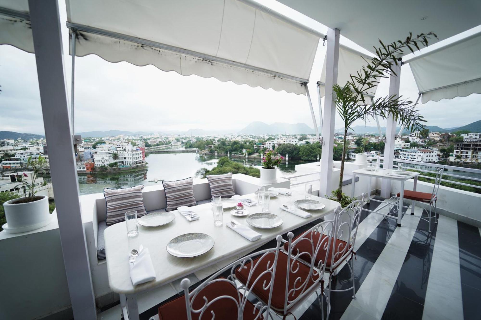 Hotel Grandrosse Boutique - Pichola Facing Udaipur