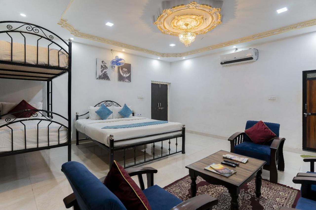Emperor Palace A Heritage Hotel 3*