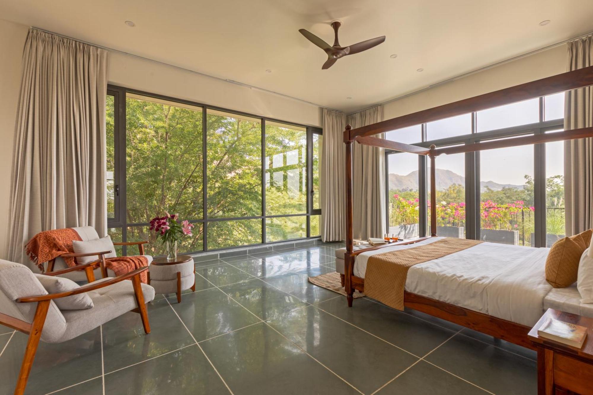 Saffronstays Camelot By The - 3 Bedroom With View, Games Area And Access Villa *
