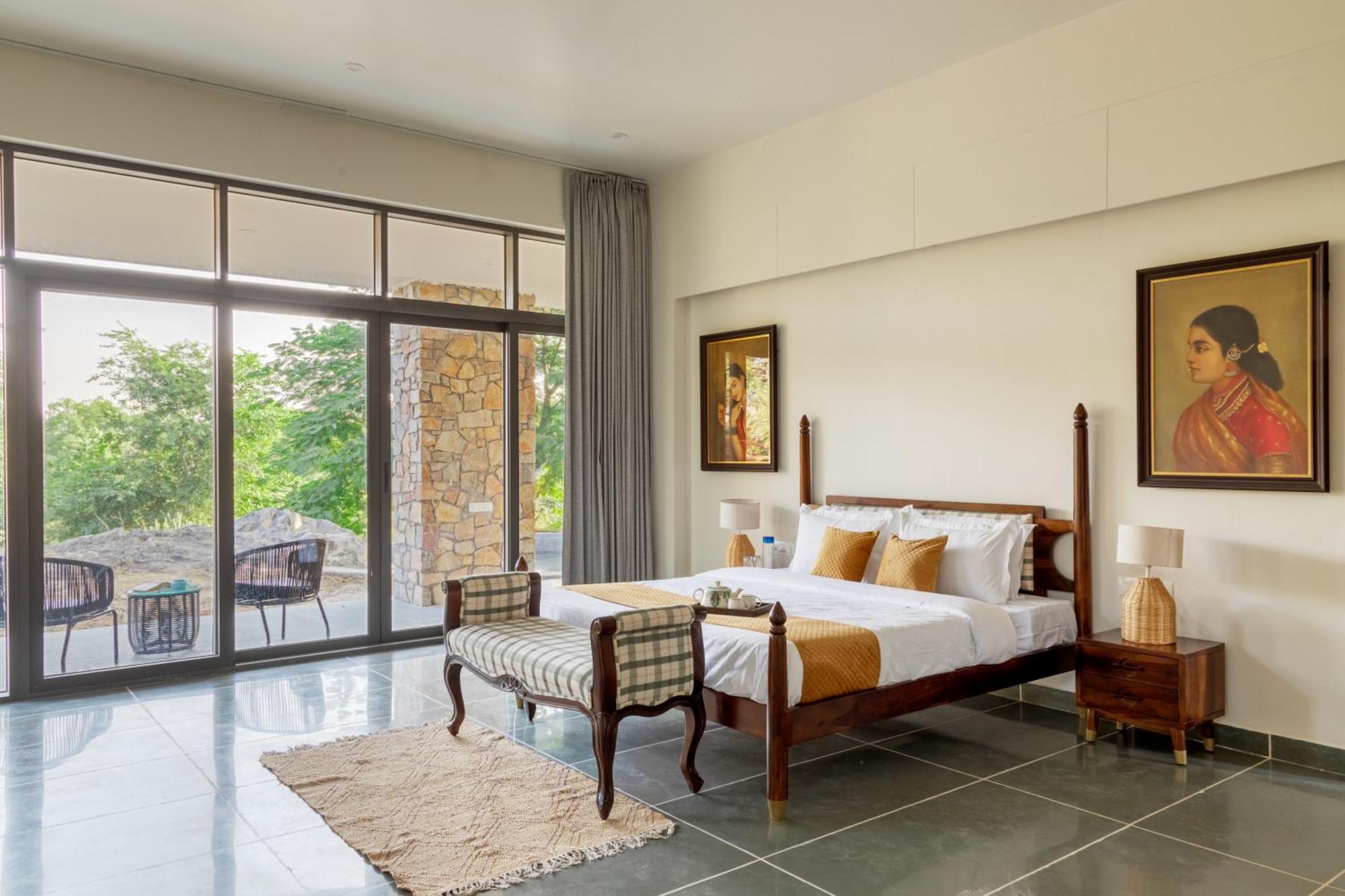 Saffronstays Camelot By The - 3 Bedroom With View, Games Area And Access