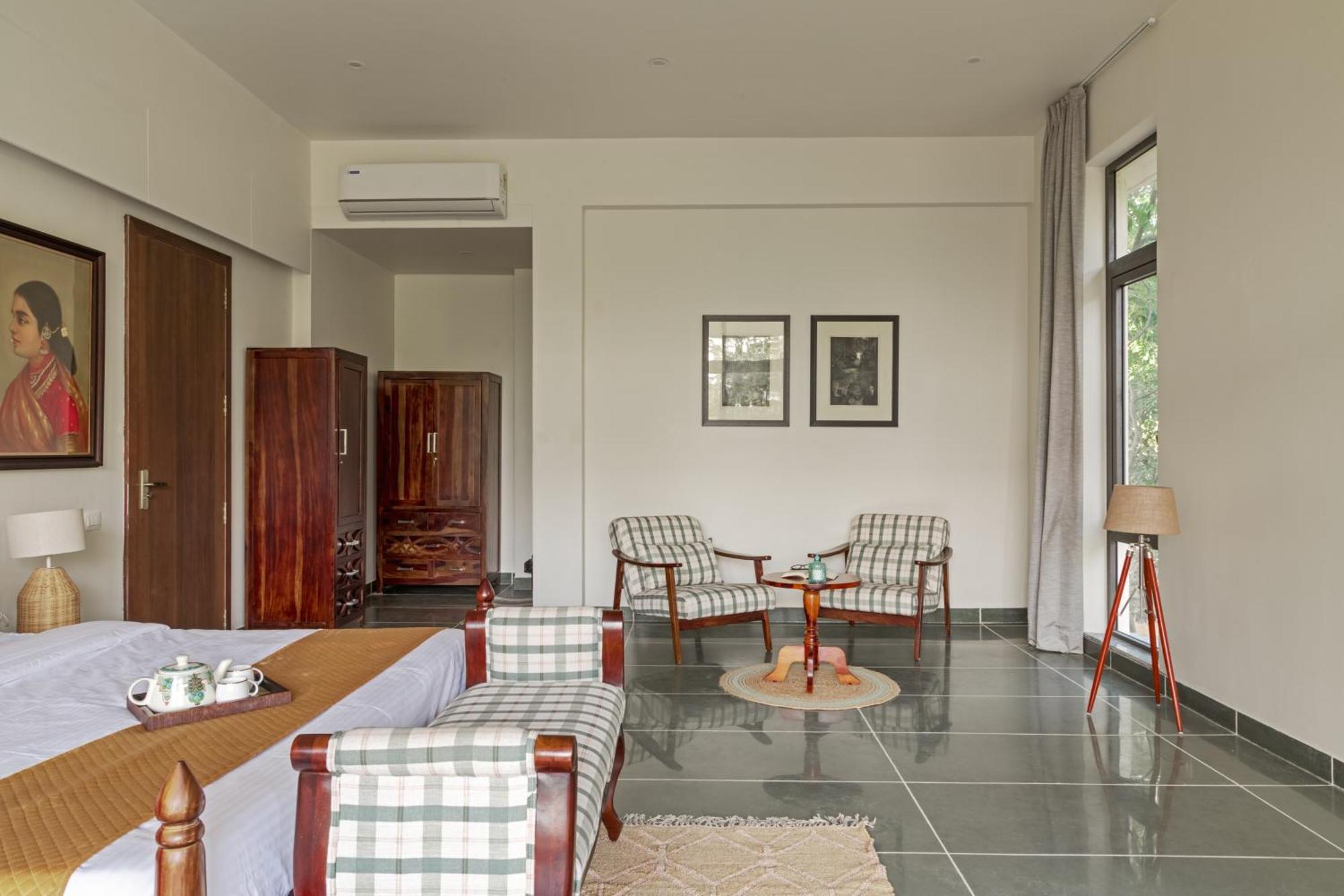 Villa Saffronstays Camelot By The - 3 Bedroom With View, Games Area And Access Udaipur