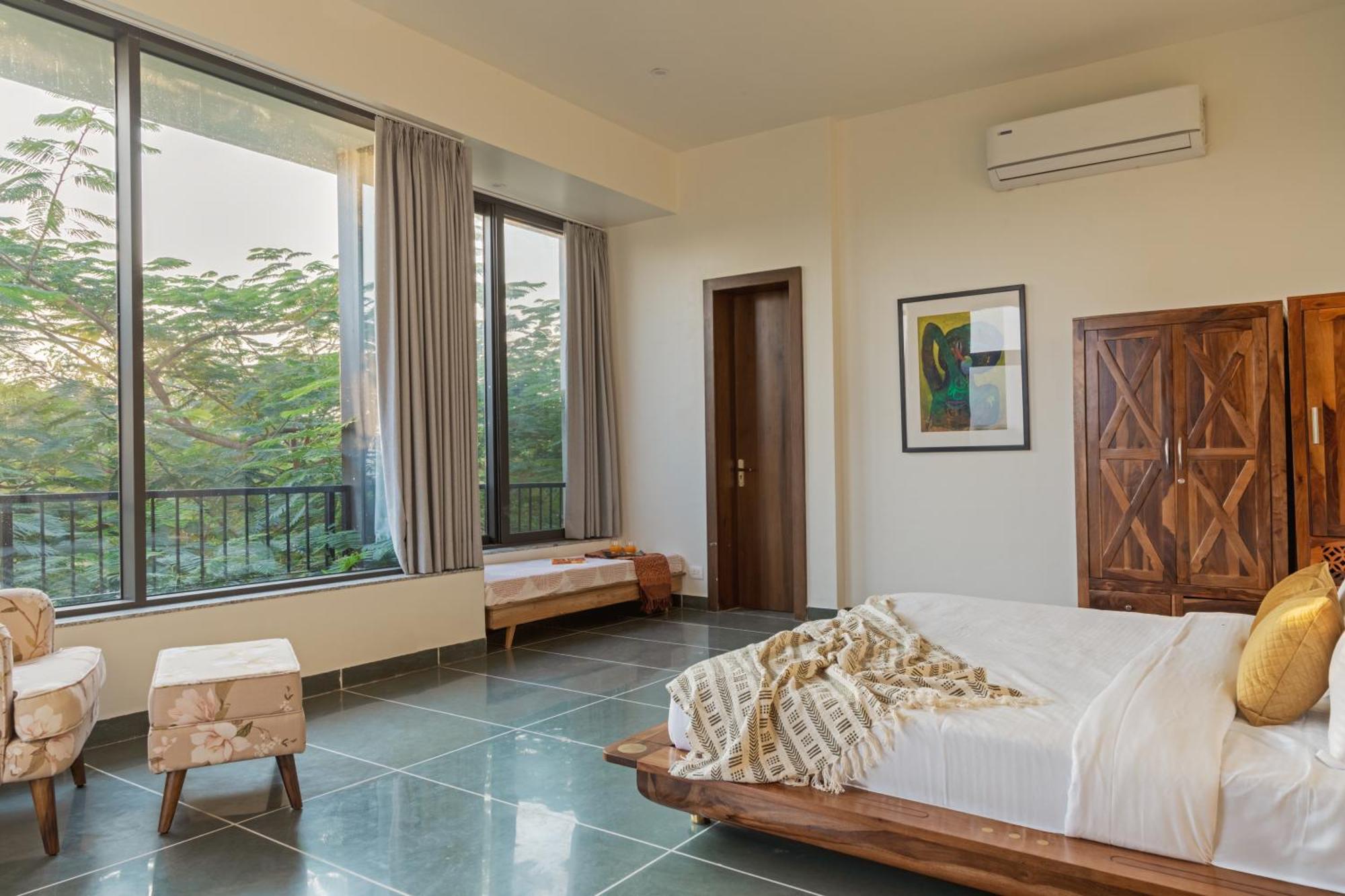 Saffronstays Camelot By The - 3 Bedroom With View, Games Area And Access Villa *
