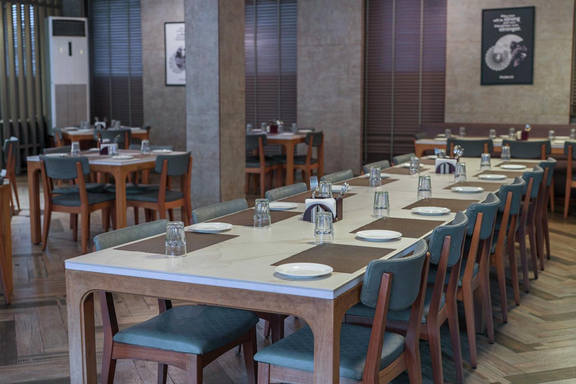 Medalio Shobhagpura Resort 4*