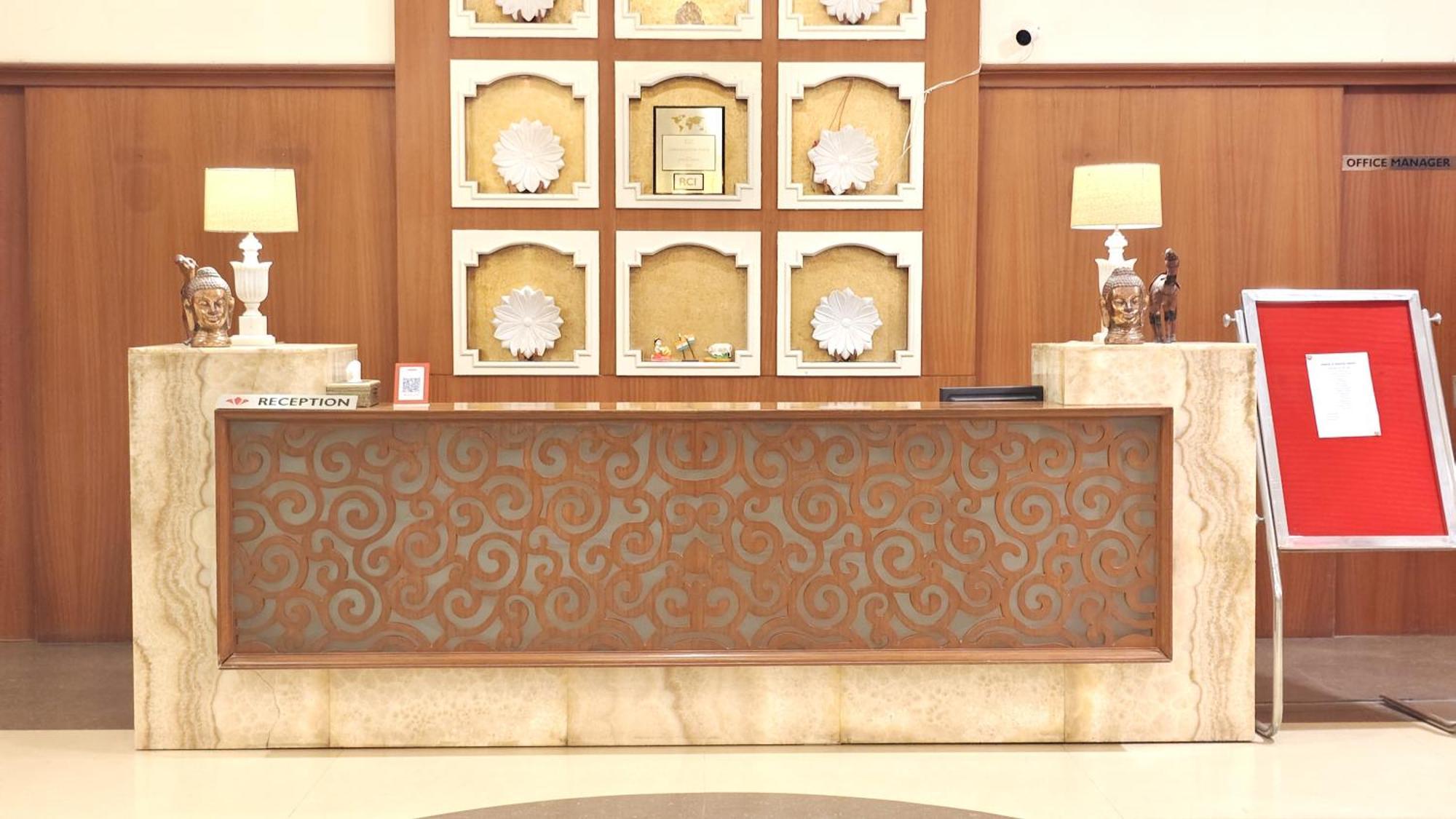 The Sky Imperial, 4*