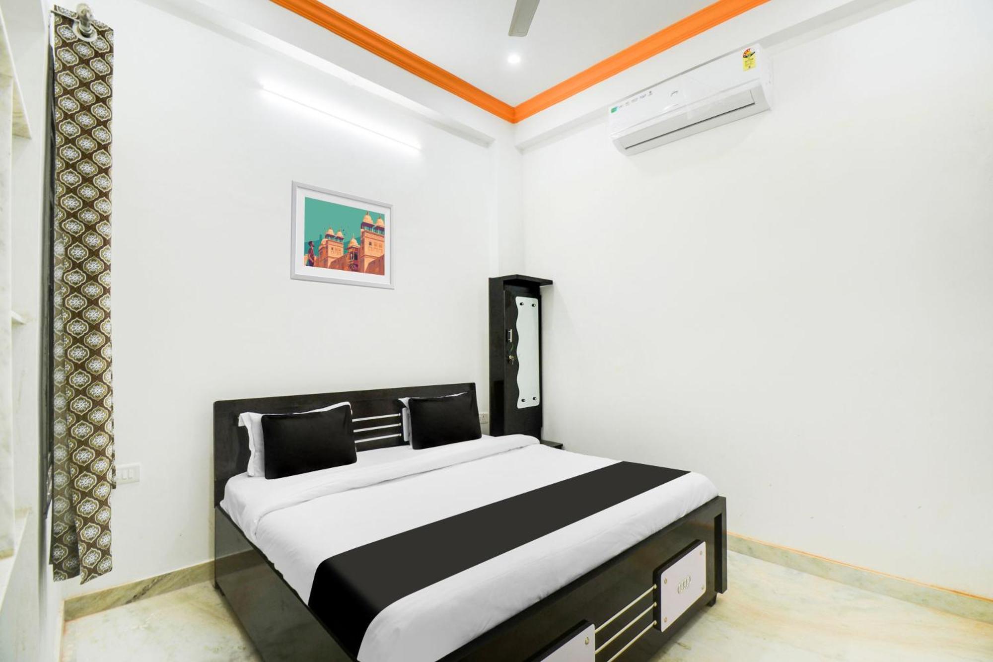 O Chandra Hotel *