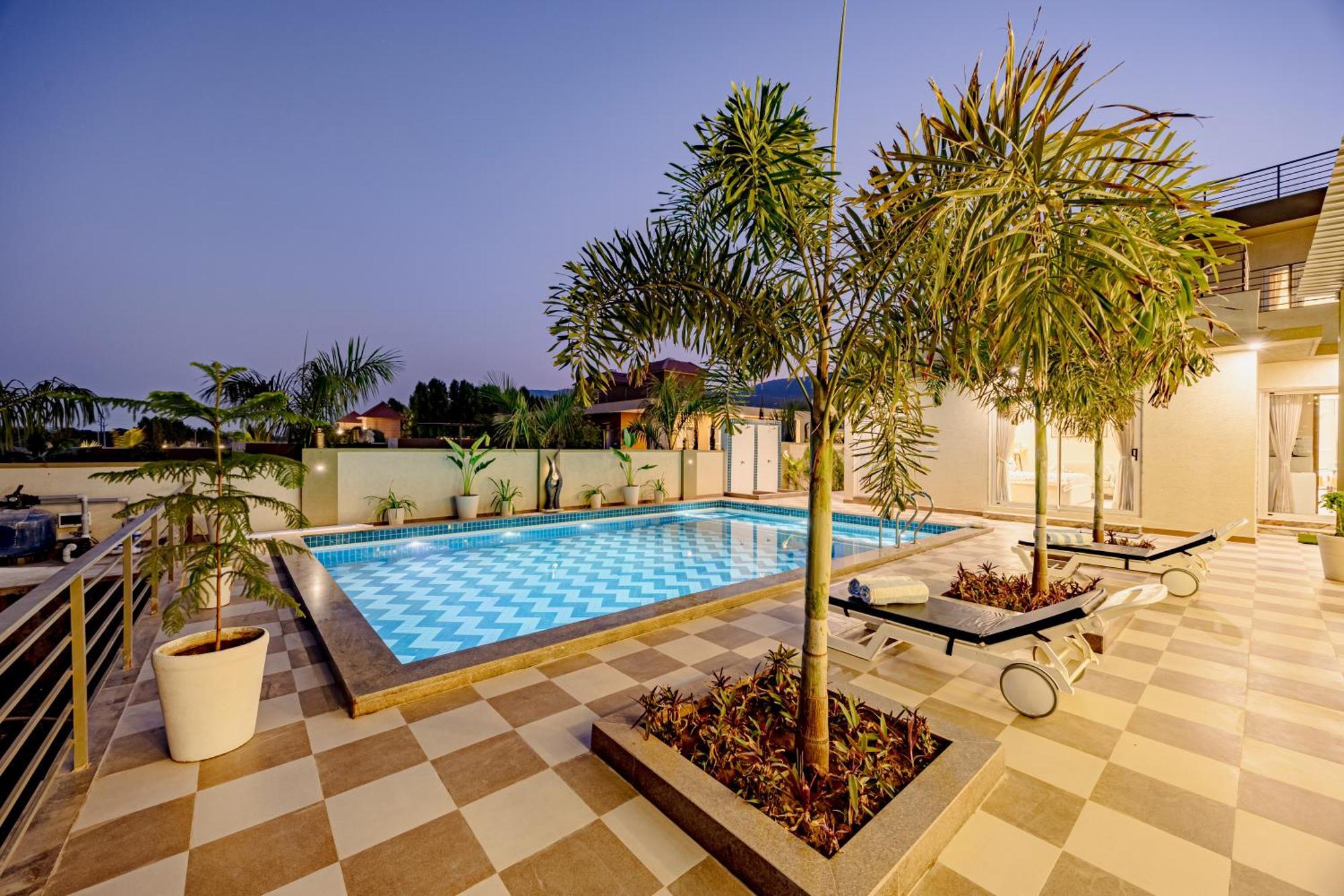 Elivaas Heaven In Hills Mountara 3 Bhk With Lounge & Pvt Pool