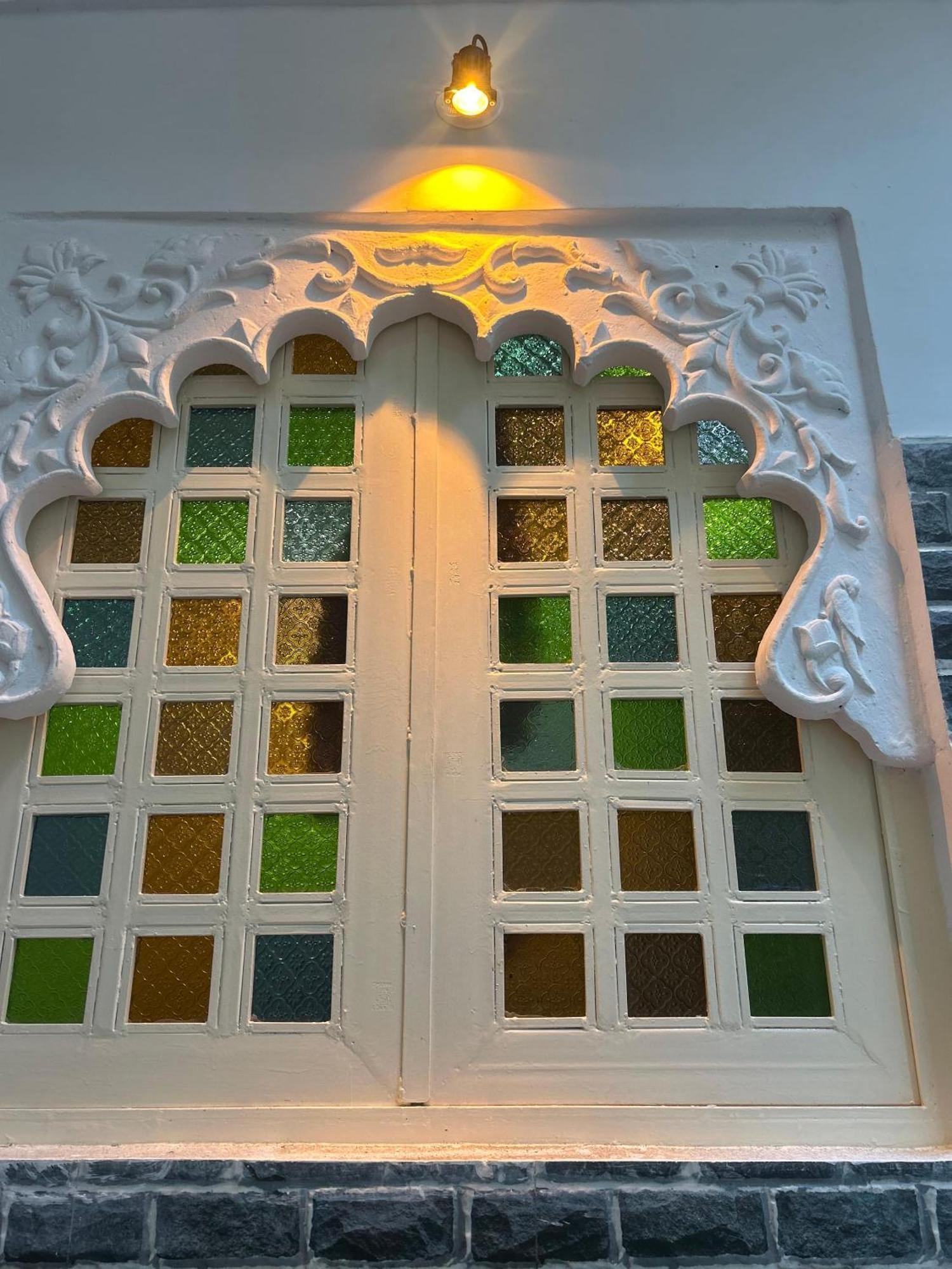 The White House On Pichola Twh Hotel Udaipur