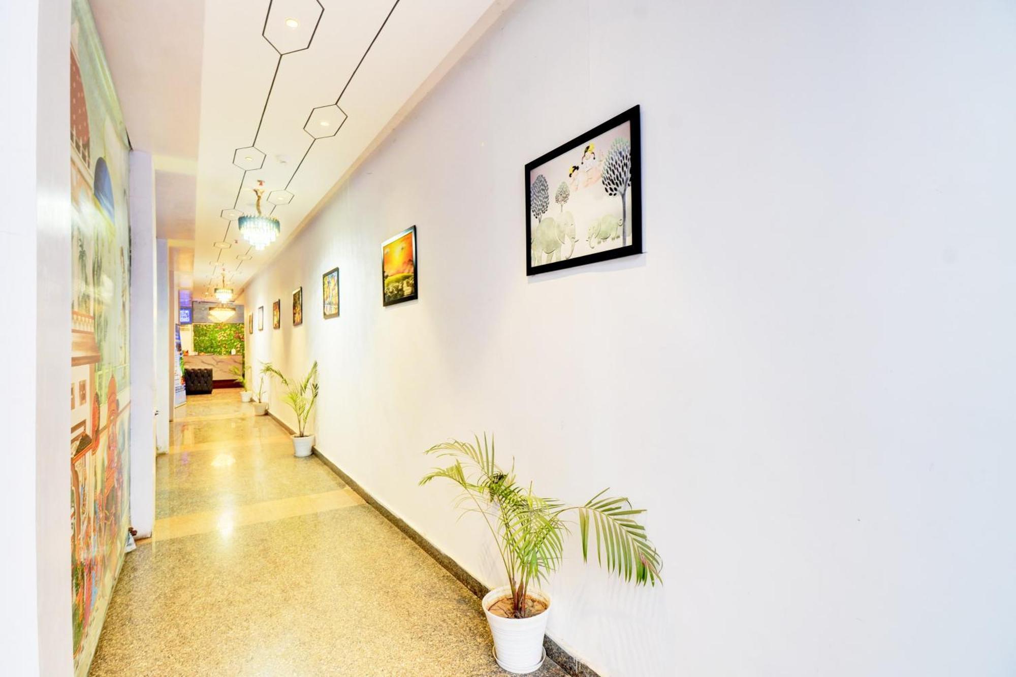 Super Townhouse Shobhagpura Formerly Fragrance Hotel 4*