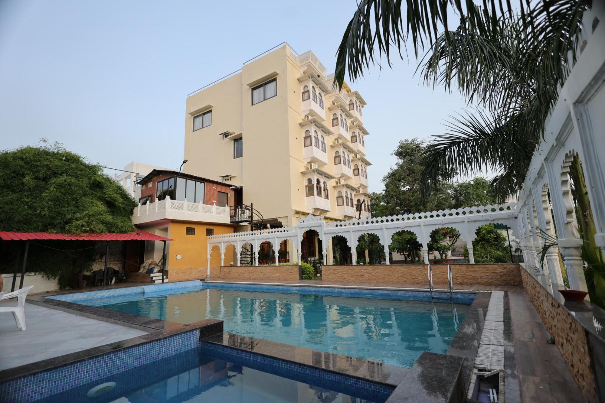 Manas By Rudrakshi Resort