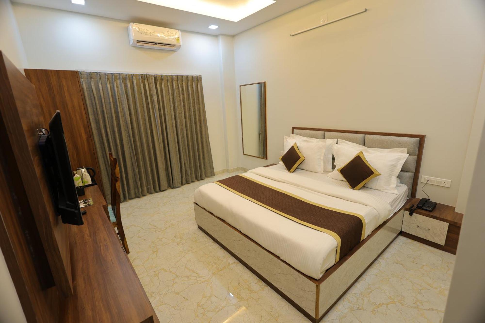 Manas By Rudrakshi Resort *