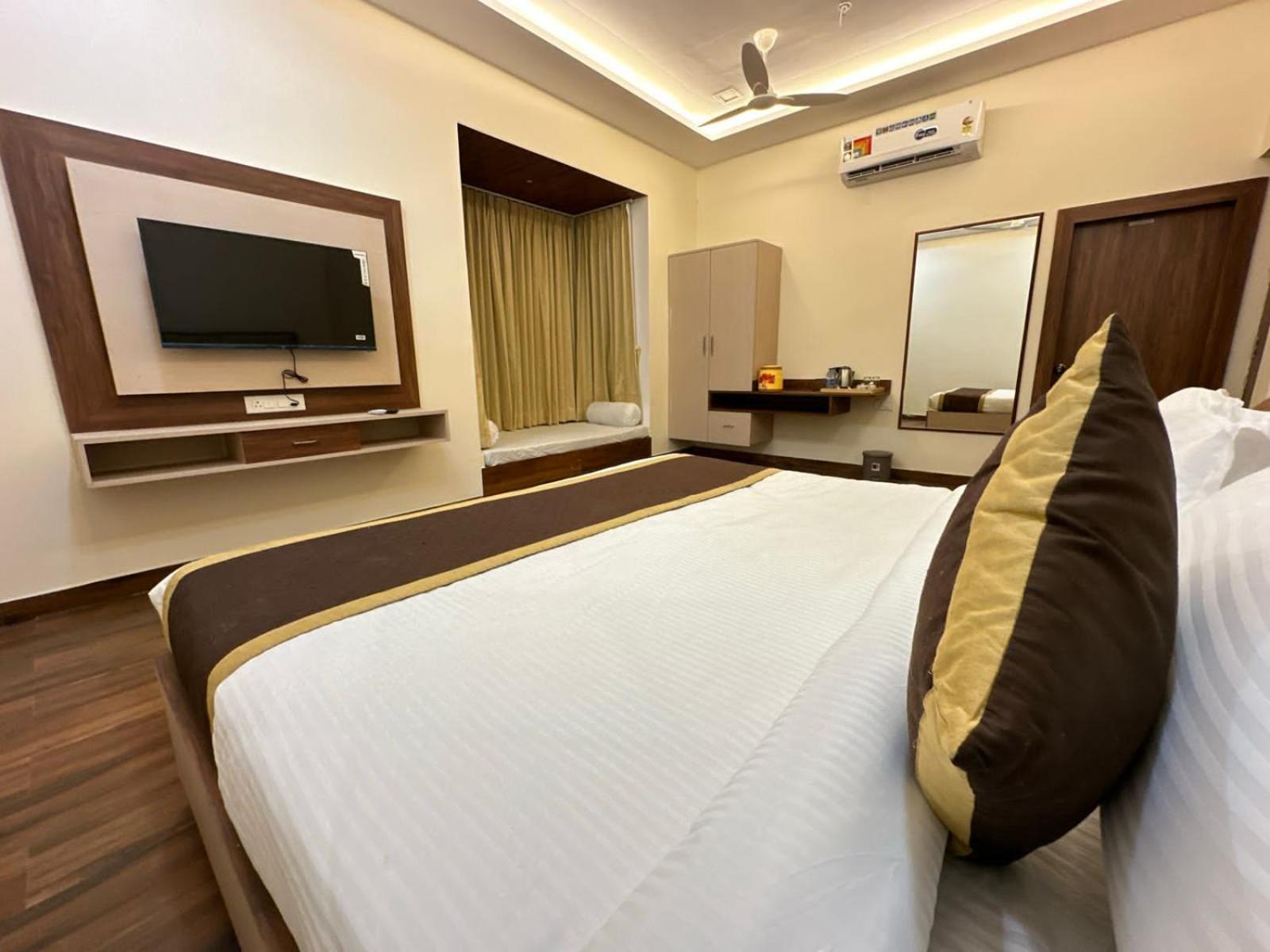 Manas By Rudrakshi Resort