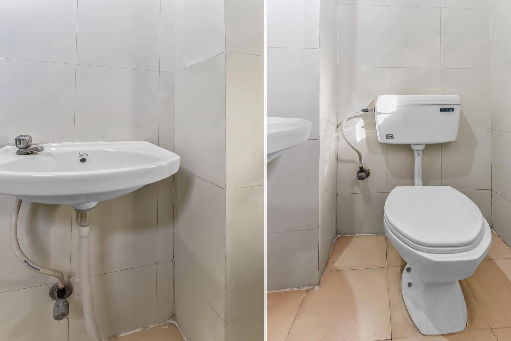 Spot On Unique Residency Hotel 3*