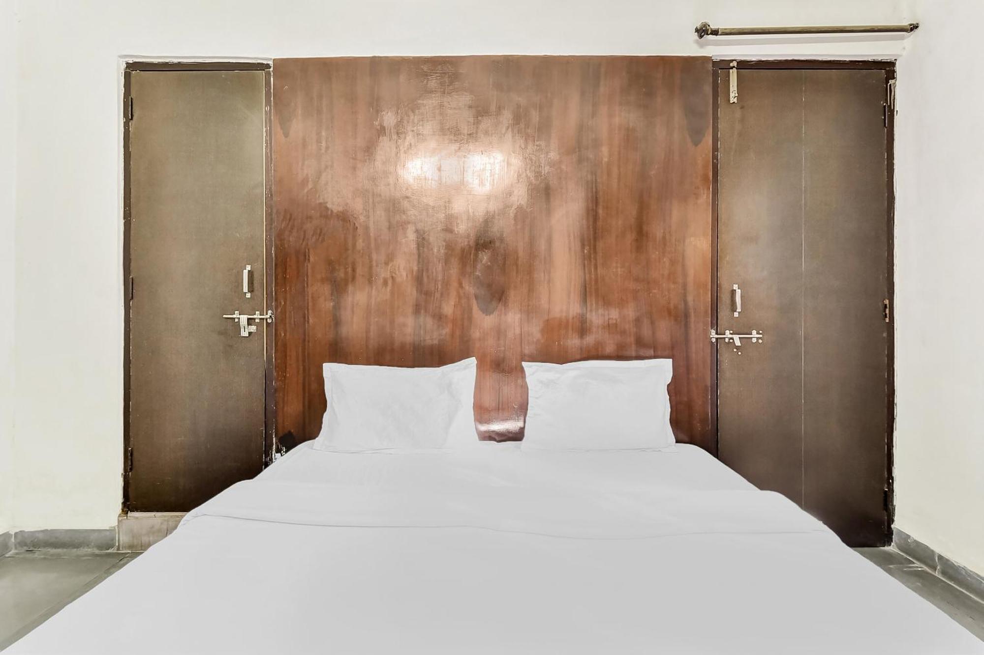 Spot On Unique Residency Hotel Udaipur
