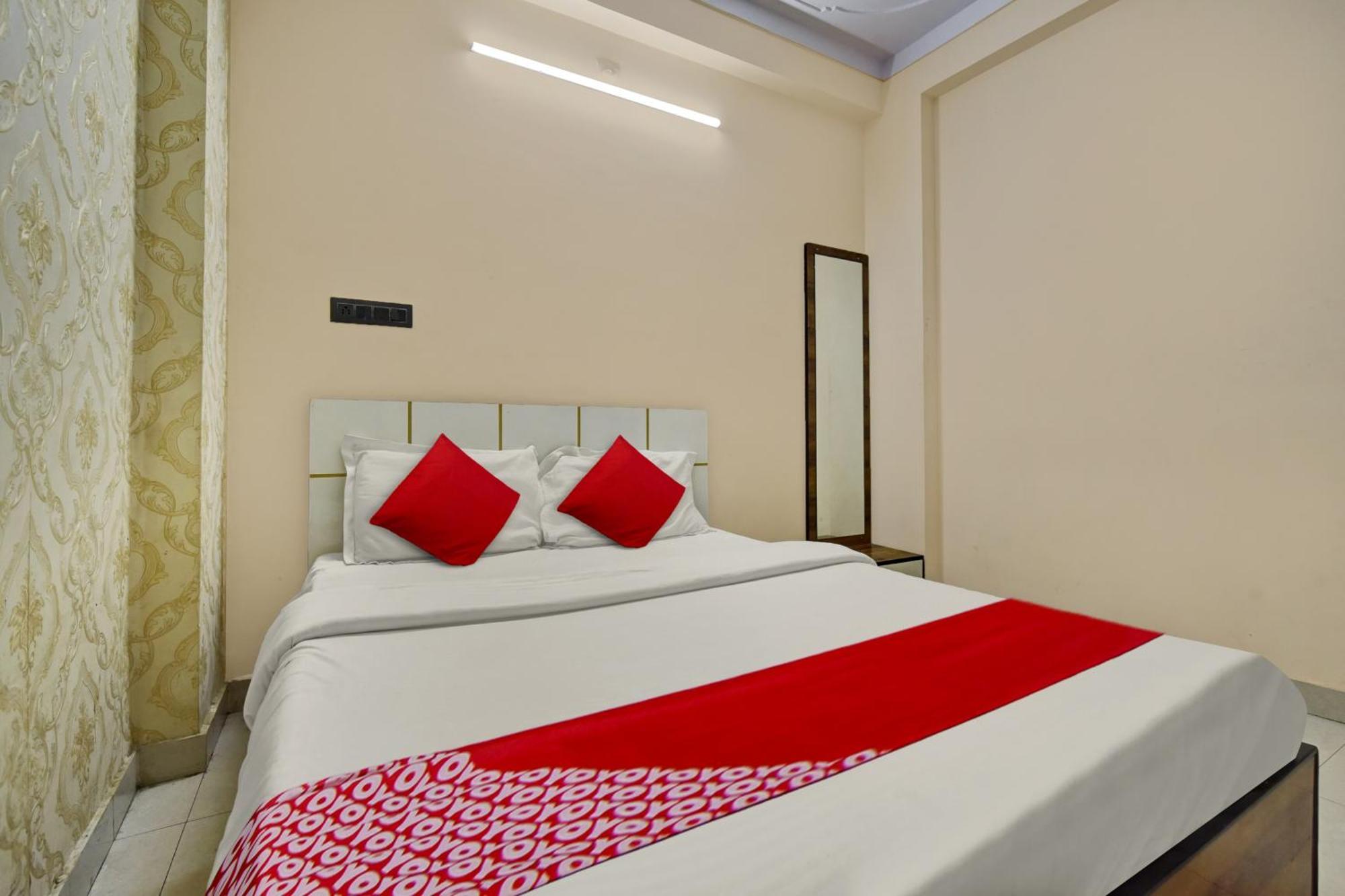 Hotel O Dream Palace 3*
