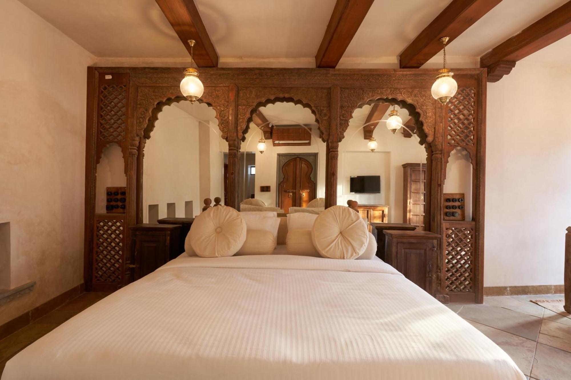 Kaladwas Lal Haveli Hotel