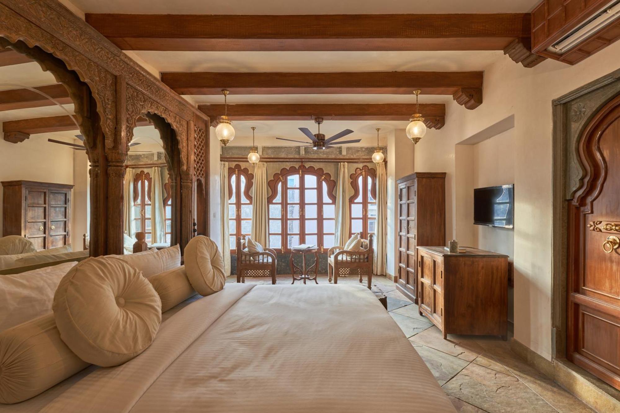 Hotel Kaladwas Lal Haveli