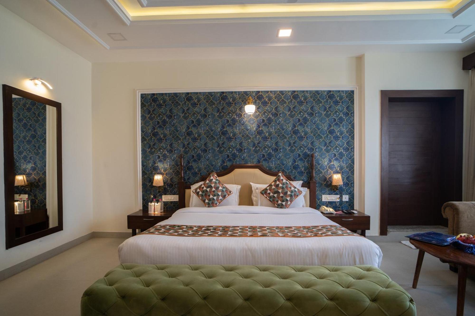 Hotel The Courtyard - Beyond Bar & Club Udaipur