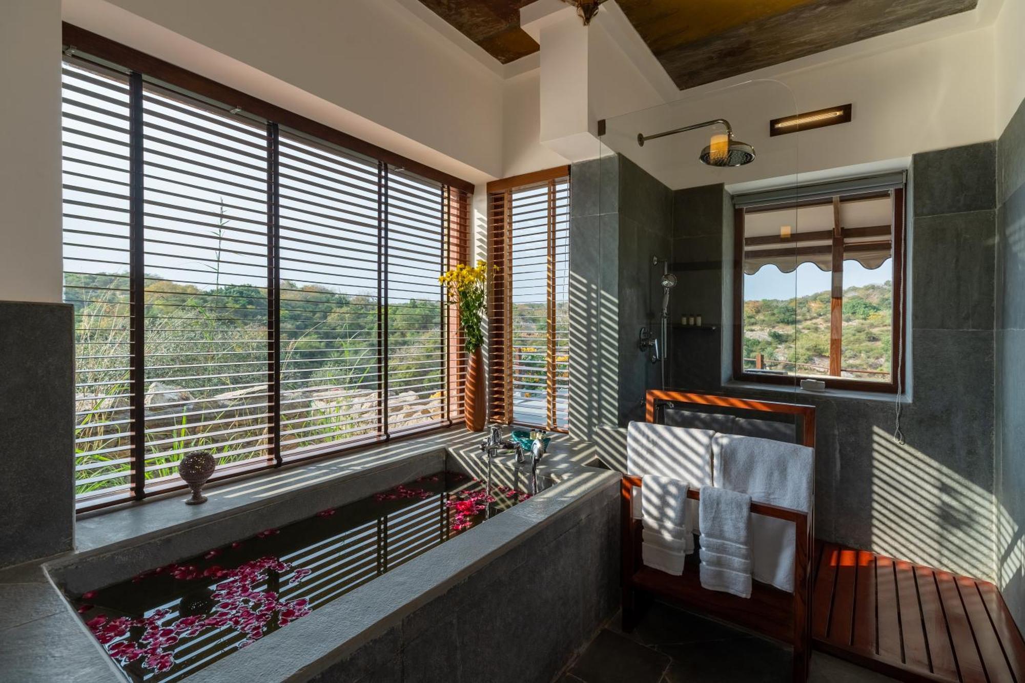 Chunda Shikar Oudi Hotel 5*