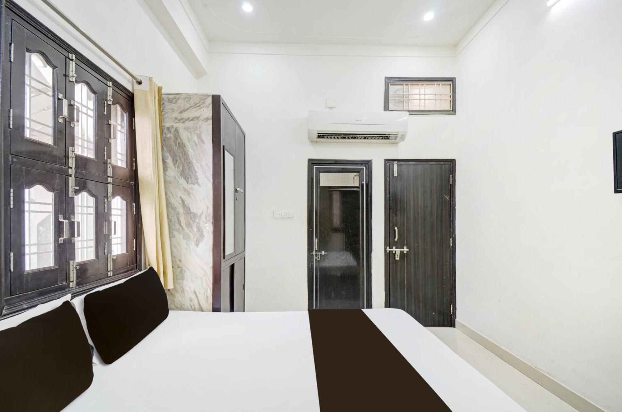 O The White Haveli Hotel
